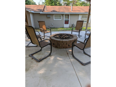 3 bedroom 1 bath home on 4 lots with 2.5 car attached garage and - photo 27