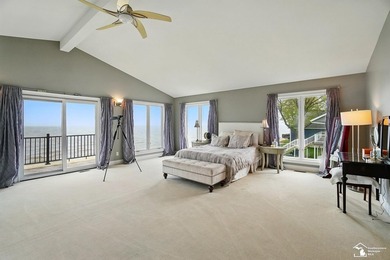Wake up to see the sunrise over Lake Erie! Unique lakefront home - photo 35