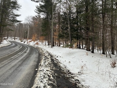Beautiful 1.99-acre parcel offering mountain views, a peaceful - photo 6