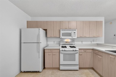 FANTASTIC 2/2 Colony Villa with SCREENED LANAI and SPACIOUS - photo 8