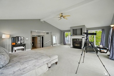Wake up to see the sunrise over Lake Erie! Unique lakefront home - photo 41