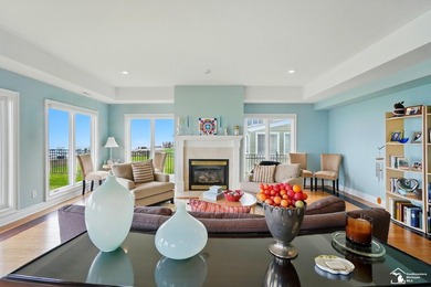 Wake up to see the sunrise over Lake Erie! Unique lakefront home - photo 43