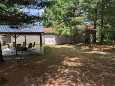 3 bedroom 1 bath home on 4 lots with 2.5 car attached garage and - photo 47