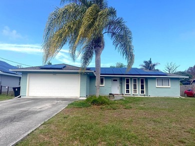 Enjoy this nest away home, includes solar panel, water system - photo 1