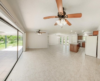 Enjoy this nest away home, includes solar panel, water system - photo 2