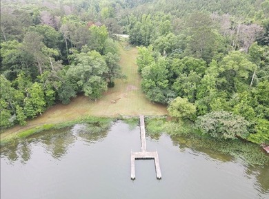 Experience the beauty and tranquility of lakefront living on - photo 4