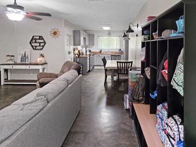 Beautiful 4BR/3BA brick home with over 2,100 sq ft in the - photo 3