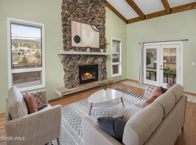 Beautiful historic 4-bedroom home in the heart of Old Town Eagle - photo 3