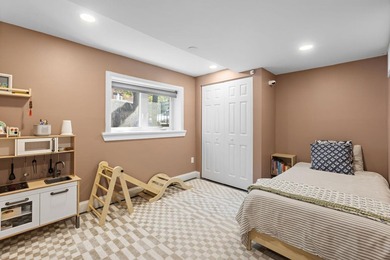 Welcome to this beautifully maintained approximately 1,065 sq - photo 8