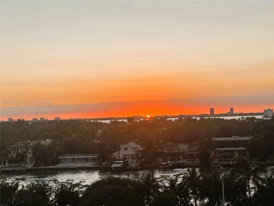 STUNNING MIAMI BEACH 2 BEDROOM, 2 BATHROOMS CONDO FACING THE