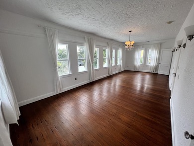 Stunningly restored 4 bed/2 bath Spanish Mission with Deco - photo 16