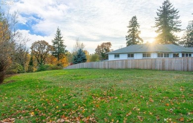 Modern Farmhouse Elegance with one-level Convenience Discover 1 - photo 18
