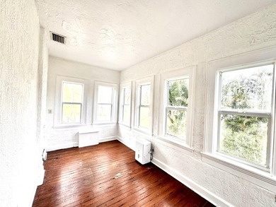 Stunningly restored 4 bed/2 bath Spanish Mission with Deco - photo 21