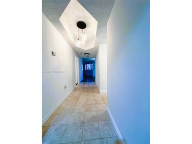 STUNNING MIAMI BEACH 2 BEDROOM, 2 BATHROOMS CONDO FACING THE