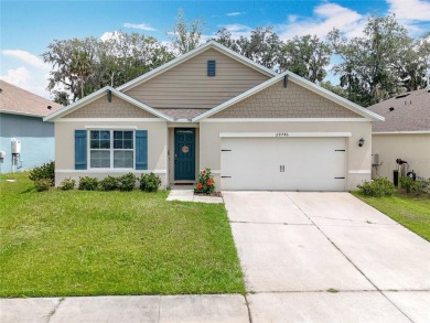 Lake Home For Sale in Leesburg, Florida