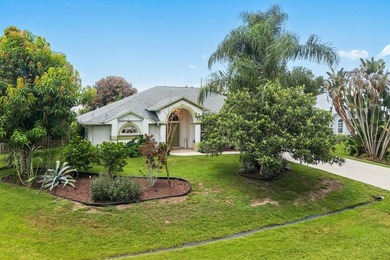 Desirable Southbend CBS 3/2/2 Pool/Spa Home On CORNER Lot. 5 - photo 39