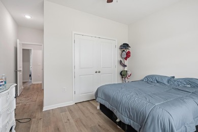 Welcome to the Cottages! This beautiful 2 bed 2 bath well - photo 13
