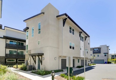 This stunning Dorsey Plan 3 showcases single-level *penthouse* - photo 2