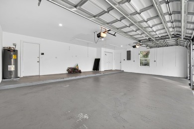Welcome to this exceptional luxury pool estate in one of - photo 42