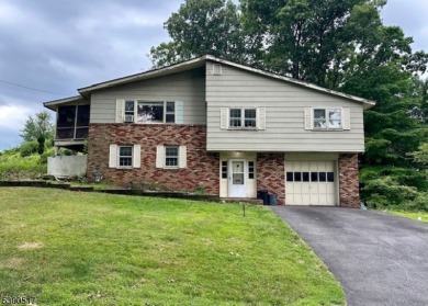 Lake Mohawk Home Sale Pending in Sparta Twp. New Jersey