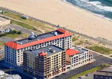 Welcome to this stunning 1,700 s/f luxury, 2 bedroom, 2 bath - photo 1