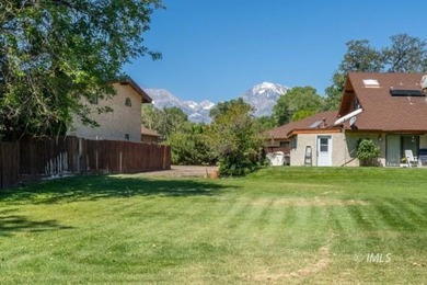 Welcome to 120 Desiderata in beautiful West Bishop. Situated on - photo 7