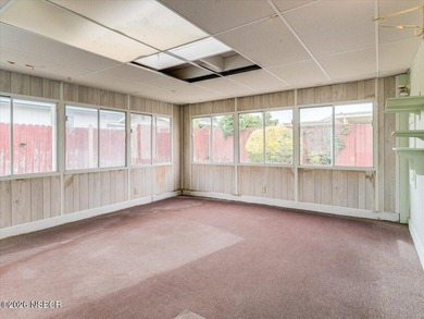 Located in one of Santa Maria's established 55+ communities - photo 12