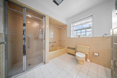 Timeless Waterfront Luxury At 1008 Shore Road In The Prestigious - photo 23