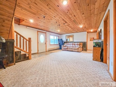 Welcome to your own slice of Idaho hobby-farm heaven in the - photo 29