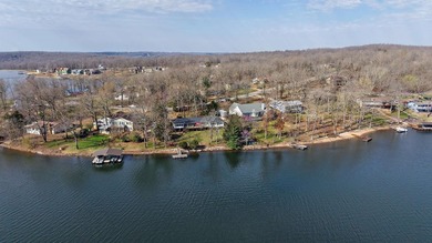 Enjoy lakeside living in this 3-bedroom, 2.5-bathroom brick home - photo 38