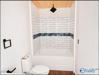 Charming Tiny Home in The Landings at Waterhouse Campground with - photo 4