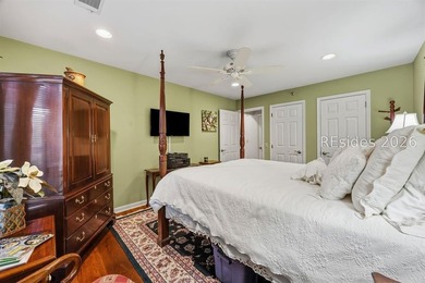 Experience waterfront living at Mariner's Point, a sought-after - photo 22