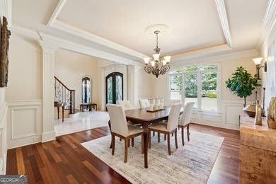 HOME IS LISTED UNDER APPRAISAL. Luxurious Golf Course Manor with - photo 6