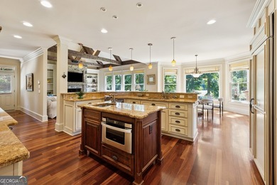 HOME IS LISTED UNDER APPRAISAL. Luxurious Golf Course Manor with - photo 8