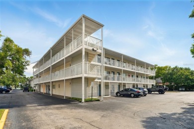 Lake Condo For Sale in Orlando, Florida