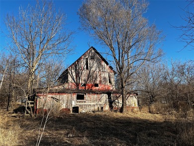 (private lake, pond, creek) Acreage For Sale in Indianola Iowa
