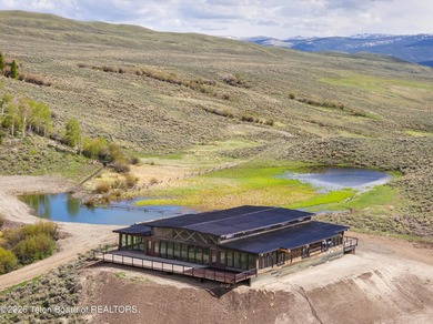 Set in the pristine Dunoir Valley near Dubois, Wyoming, the - photo 11