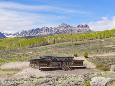Set in the pristine Dunoir Valley near Dubois, Wyoming, the - photo 12