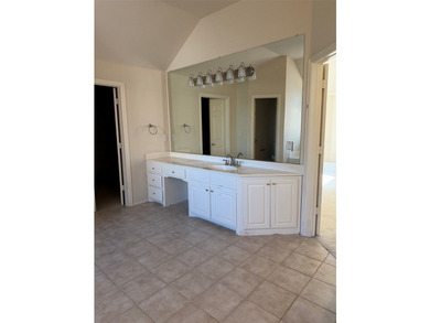 Coppell! 4 bedrooms and 3.5 Bath home available in Coppell - photo 29