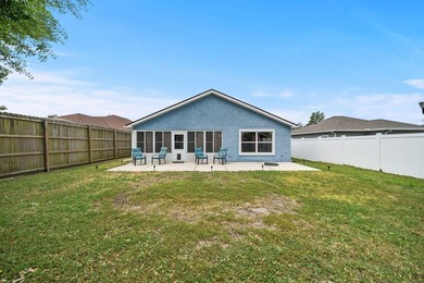 Charming home in desirable Lynn Haven, just minutes from the - photo 2