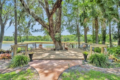 WATERFRONT PARADISE on over 1/2 acre with breathtaking views of - photo 5