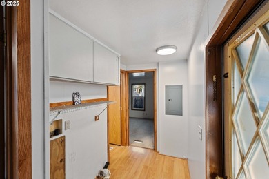 This well cared-for manufactured home in Dunes Mobile offers a - photo 15