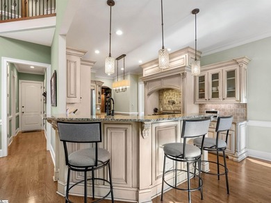 Arrive in Style: DRAMATIC CURB APPEAL, SOARING INTERIORS, and - photo 19