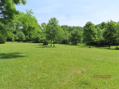 Beautiful 2.2 acre building site in a quiet, gated, lake - photo 5