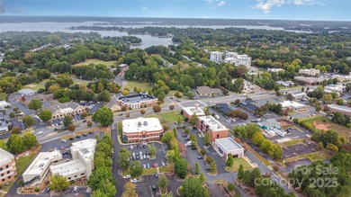Well maintained, free standing commercial building with excess - photo 10