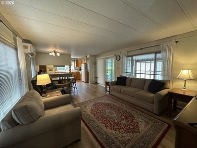 Nicely updated home in B&E Wayside Park. This home boasts 2 - photo 2