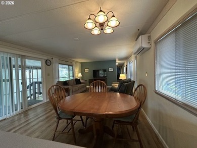 Nicely updated home in B&E Wayside Park. This home boasts 2 - photo 8