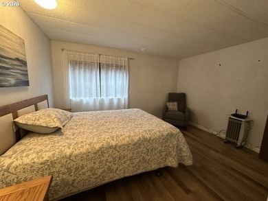 Nicely updated home in B&E Wayside Park. This home boasts 2 - photo 10