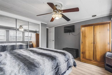 Welcome to your new lake house! This 2 bed 1 bath property - photo 16