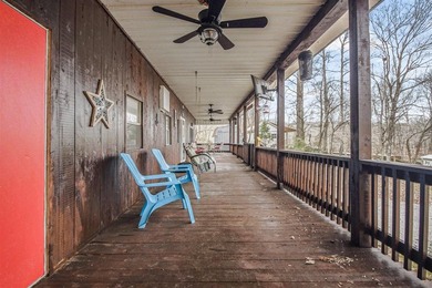 Welcome to your new lake house! This 2 bed 1 bath property - photo 23